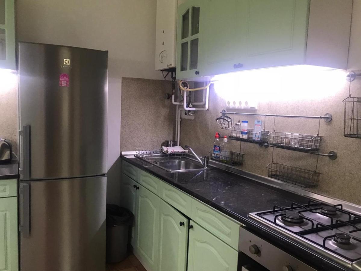 בודפשט Ac With Free Parking At Acacia St, City Center מראה חיצוני תמונה
